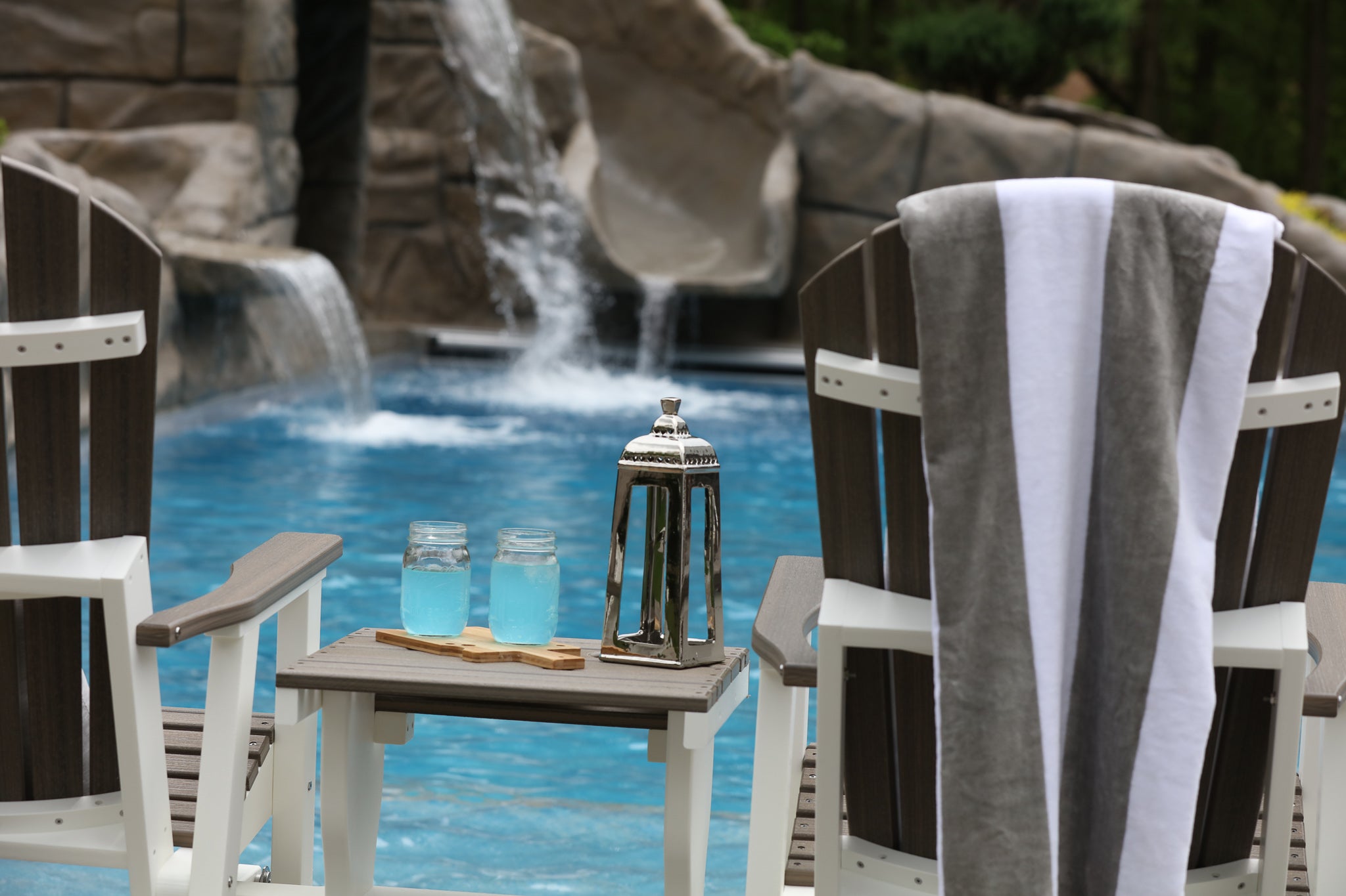 Gliding Settee Table