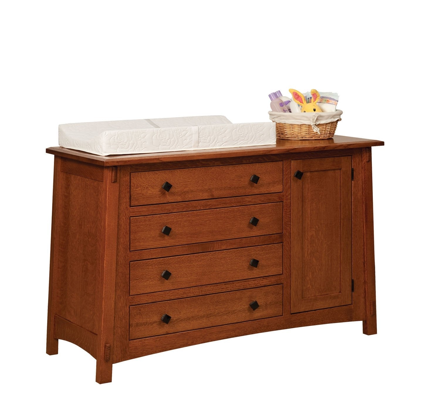 McCoy 4-Drawer Dresser w/Door